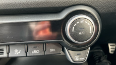 Kia Stonic 1.0T GDi 48V 98 GT-Line S 5dr DCT Petrol Estate